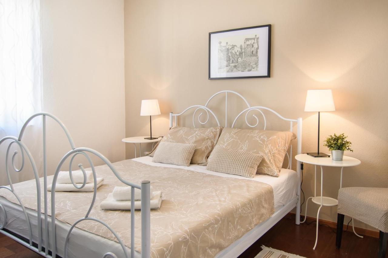 Stefi Apartment *