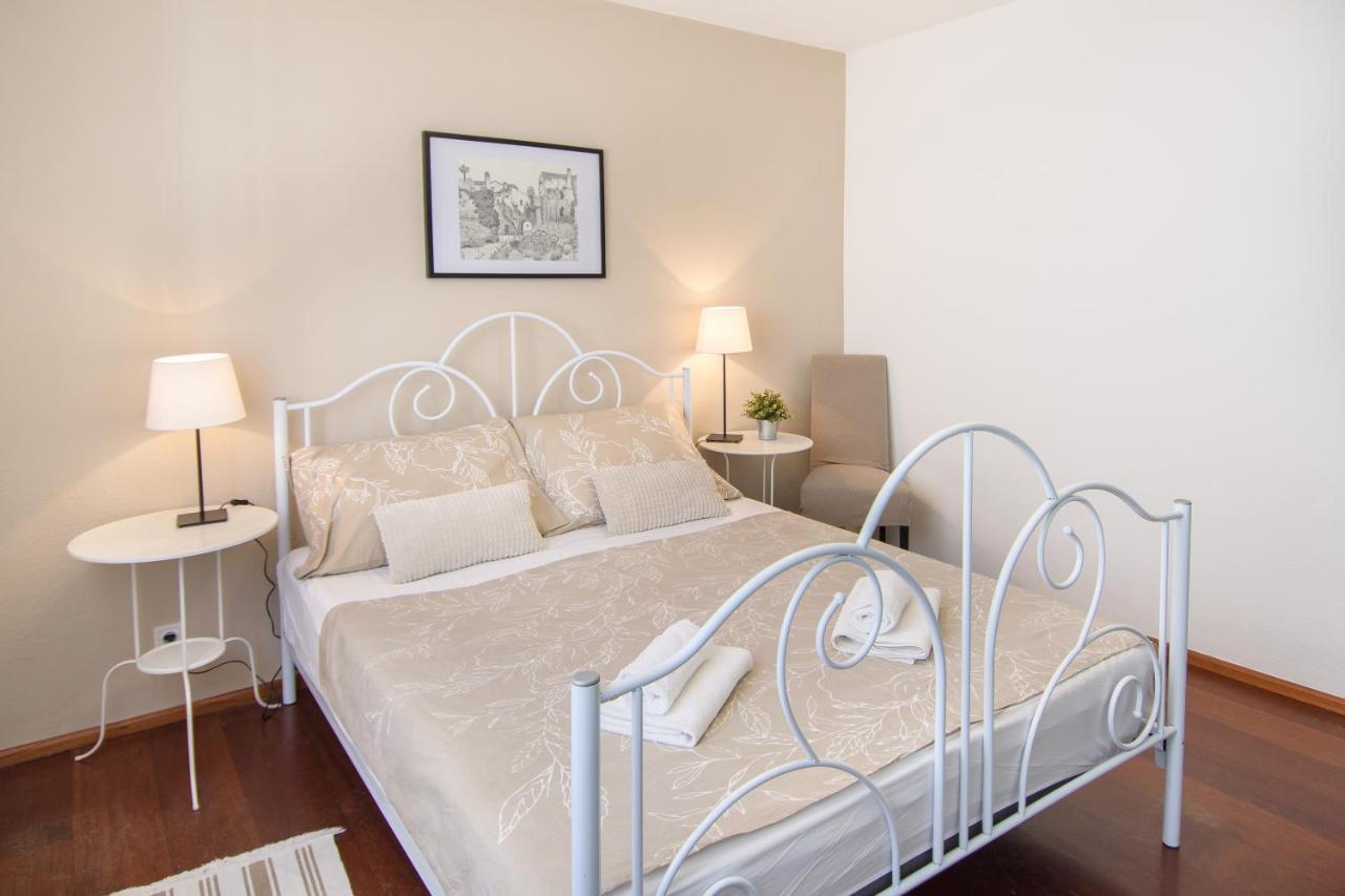 Stefi Apartment *